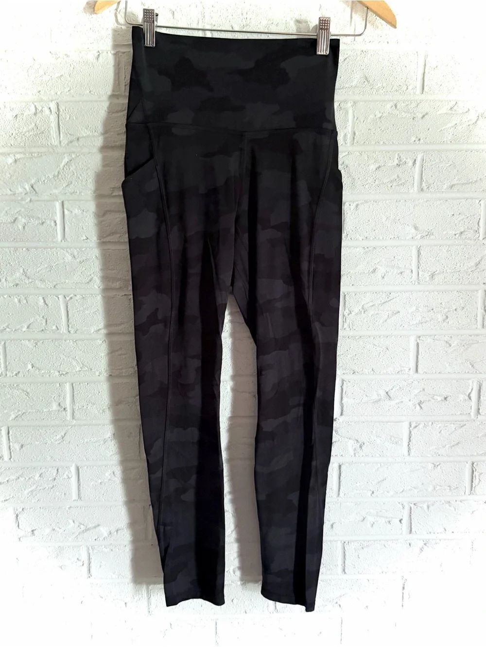 Lululemon Align High Rise Pant with Pockets 25" Heritage 365 Camo Deep Coal 6